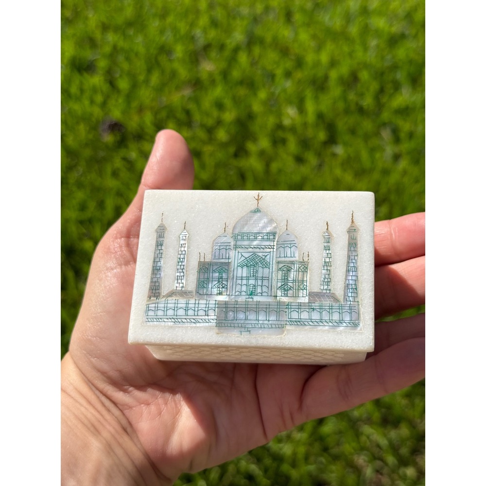 Vintage Taj Mahal Marble Trinket Box Mother of Pearl Inlay Hand Carved Lattice